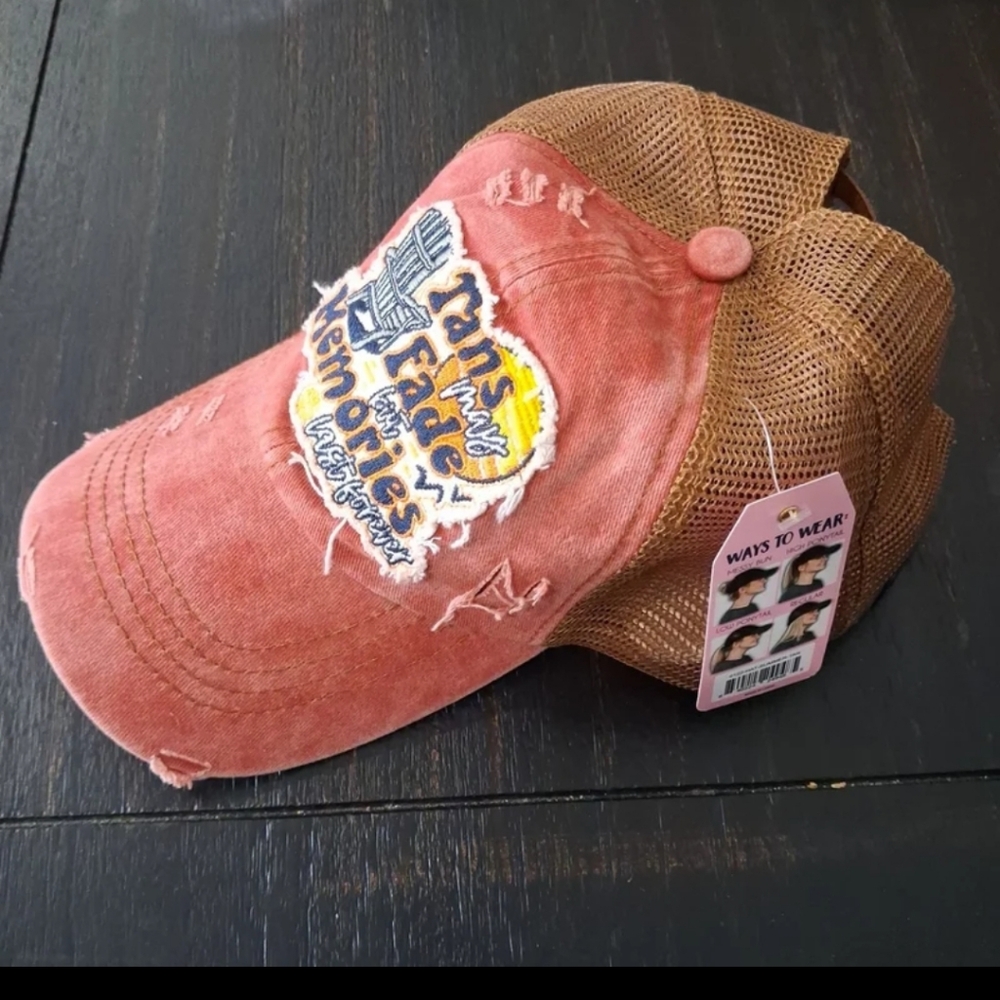 🆕️Simply Southern Rustic Red & Brown Women's Summer Trucker Hat Adjustable OSFM